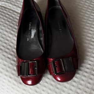 Elegant Burgundy Flats with Buckle Detail